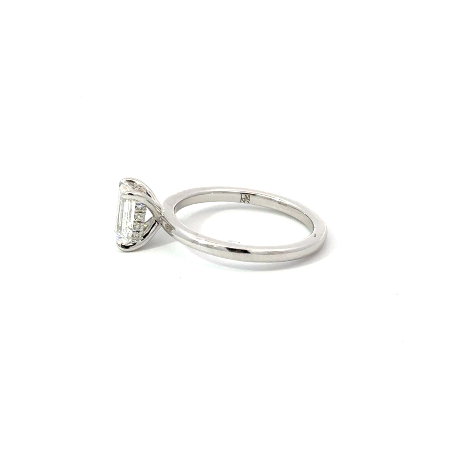 Emerald | 1.03 E VVS2 IGI | 18k White Gold + Hidden Halo
