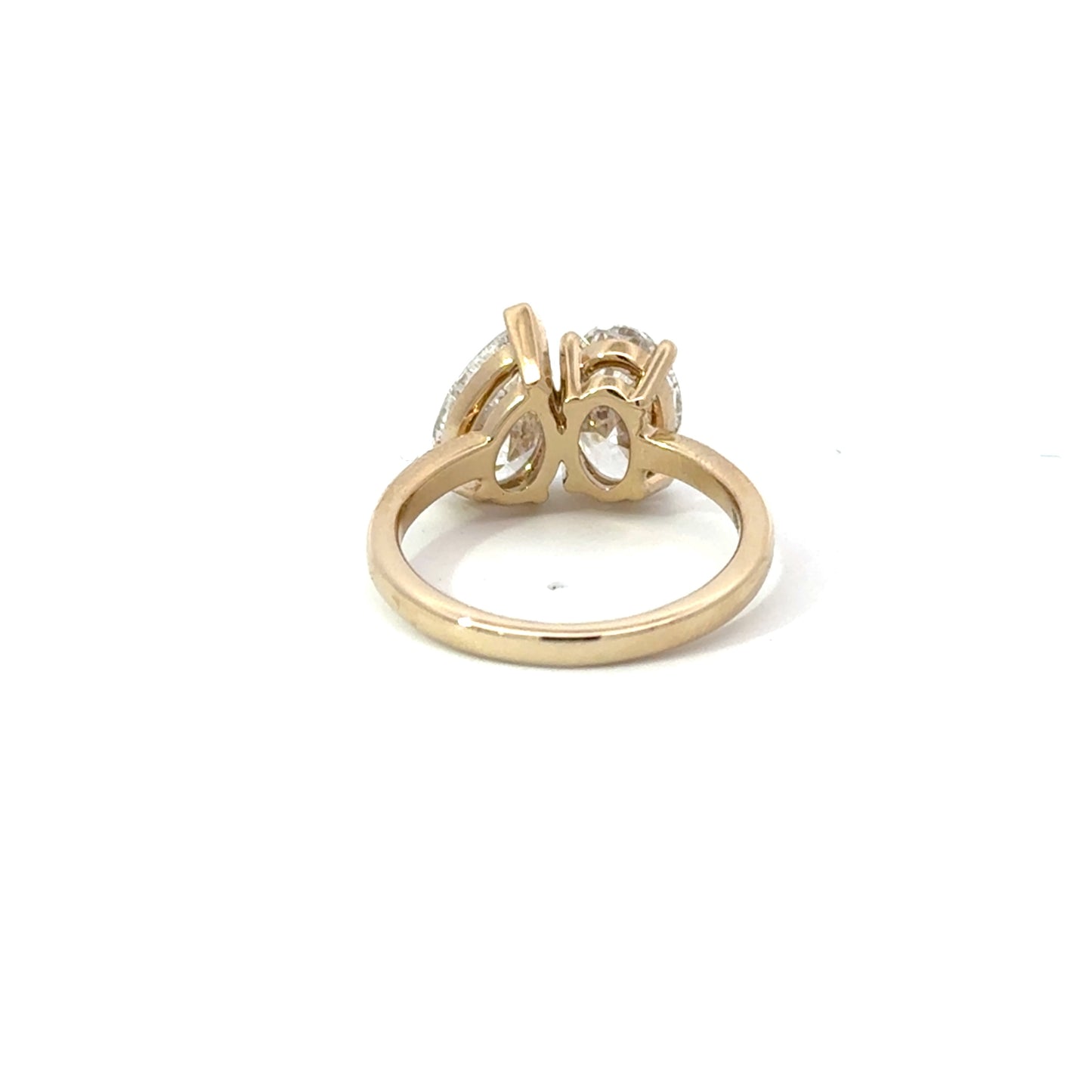 Toi Et Moi Ring | Oval 1.58 E VS1 EXEX IGI | Pear 1.51 E VS1 EXEX IGI | 18k Light Gold