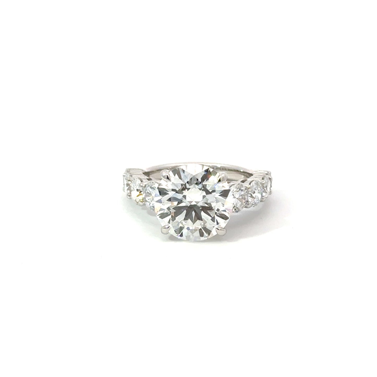 Round 5.01 F VS1 IDEXEX IGI | 18k White Gold + Diamond Pave 50% (0.30 tapered) + Hidden Halo