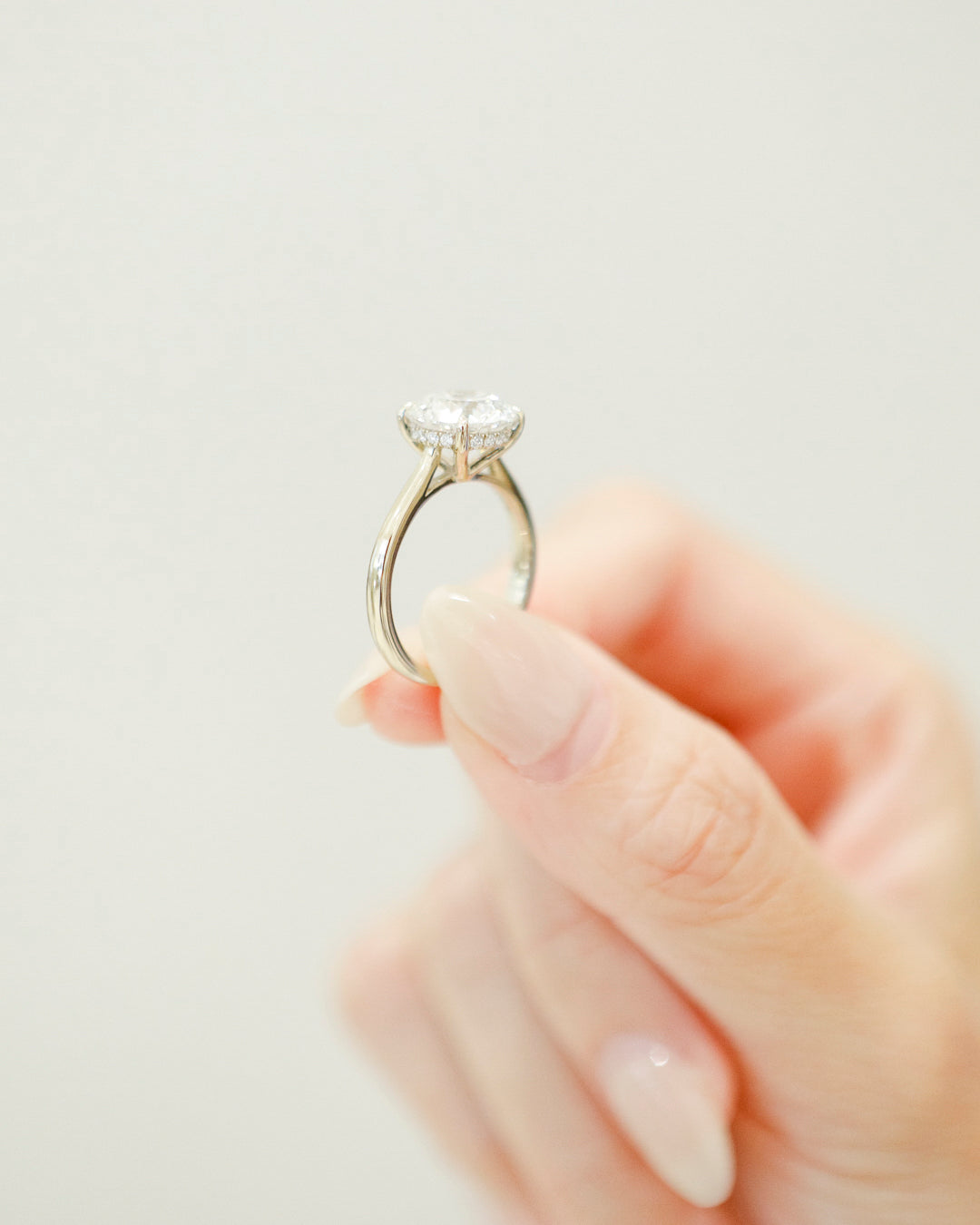 Round 3.00 น้ำ100 VS1 IDEXEX IGI | 18k Light Gold + Hidden Halo