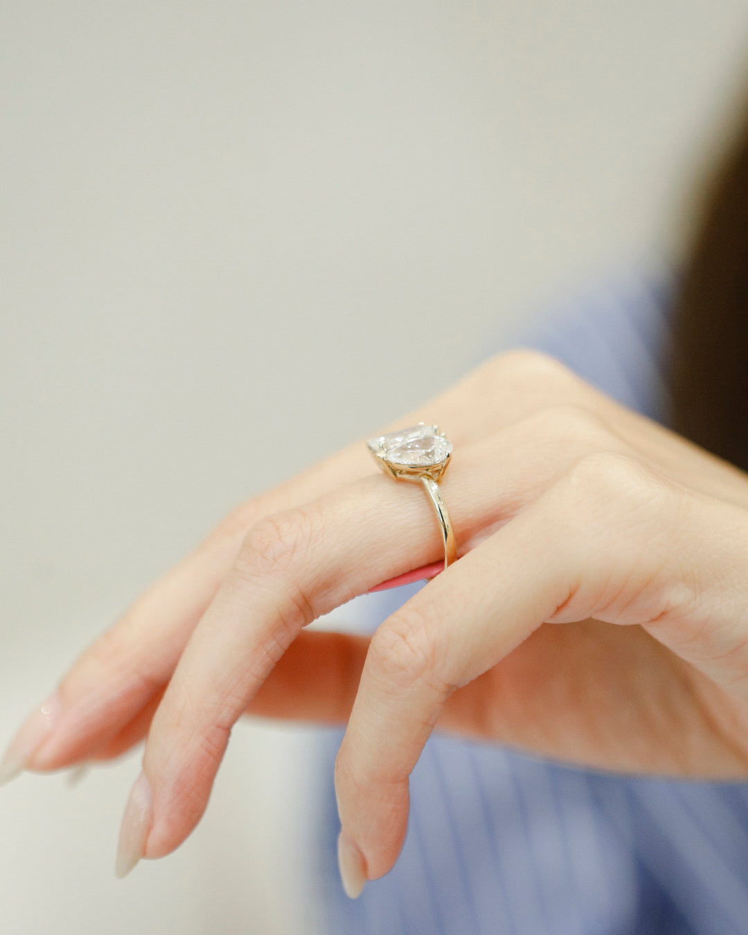 Toi Et Moi Ring | Radiant 2.00 E VS1 EXEX IGI | Pear 1.52 E VS1 EXEX IGI | 18k Light Gold